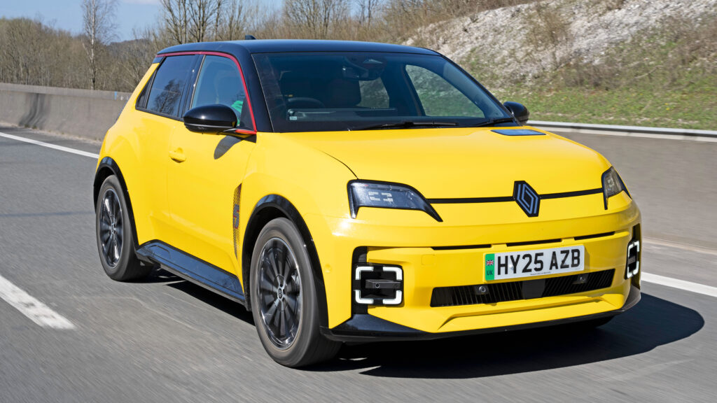 Renault 5 E-Tech Iconic Five - front action