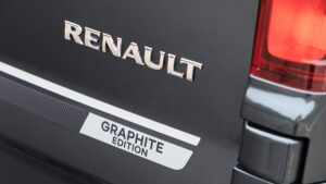 Renault Trafic Graphite Edition - детали задней части.
