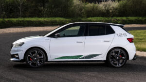 Skoda Fabia Motorsport Edition - боковой профиль
