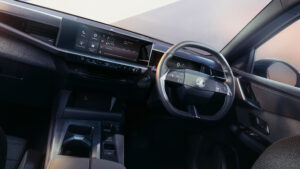 Vauxhall Grandland Griffin - dash