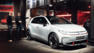 Фил Макнамара и Volkswagen ID. Поло GTI.