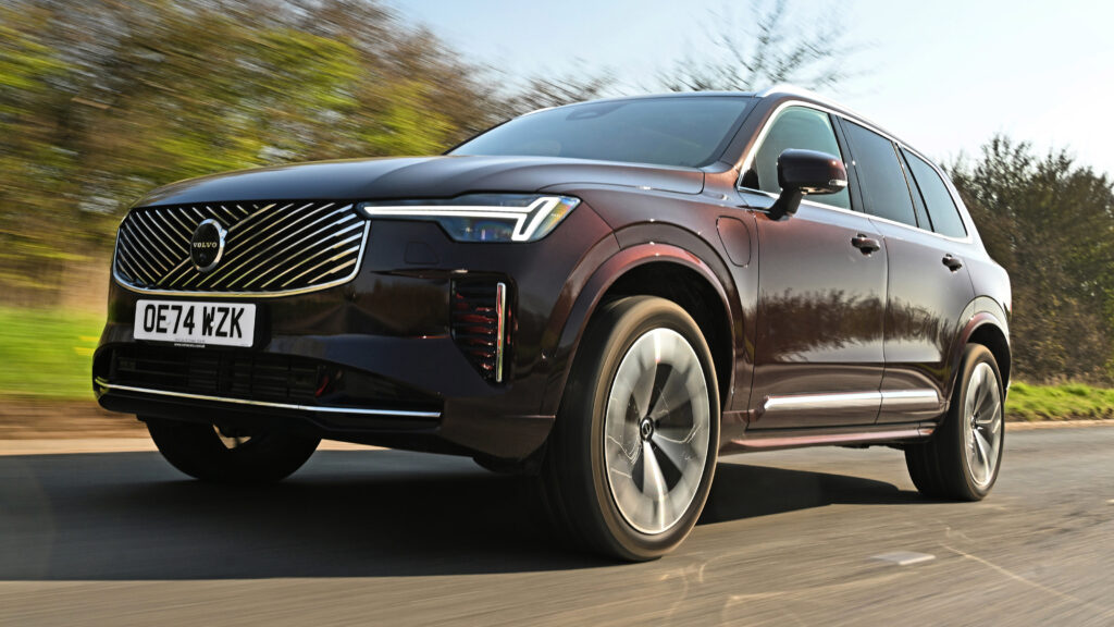 Volvo XC90 - front tracking