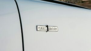 Bentley Torcal First Edition — шильдик 'First Edition'
