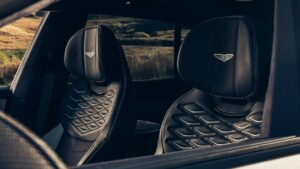 Bentley Torcal First Edition — передние сиденья