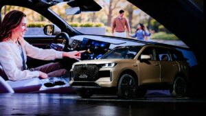 Новый 2027 Chery Tiggo 7 — вид спереди и интерьер