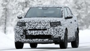 Fiat Panda Fastback — вид спереди
