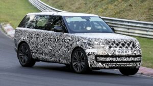 Новый 2027 Range Rover — вид спереди 3/4