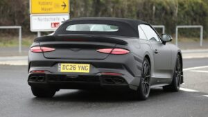 Новый Bentley Supersports Convertible — вид сзади 3/4
