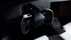 Новый Tesla Roadster — рулевое колесо