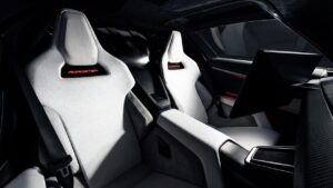 Новый Tesla Roadster — сиденья