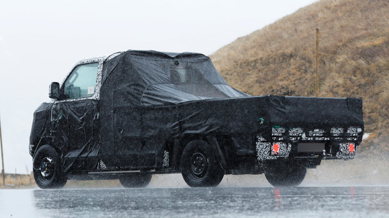 Задняя часть нового Hyundai Porter с большой платформой