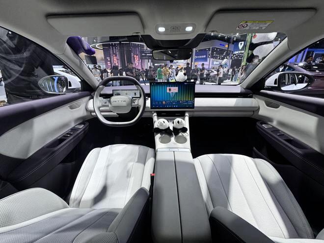 С городским NOA и запасом хода 555 км: Jetta M6 выходит на рынок по цене от 79 800 юаней