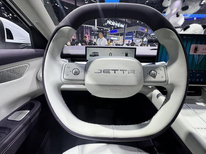 С городским NOA и запасом хода 555 км: Jetta M6 выходит на рынок по цене от 79 800 юаней
