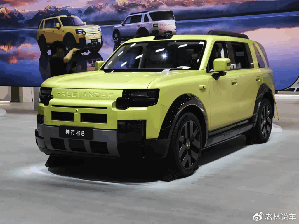 Chery Jaguar Land Rover представила пятиместный Freelander 8: старт продаж в Китае Большой пятиместный внедорожник Chery Jaguar Land Rover Freelander 8 готовится к поставкам в Китае 31 октября