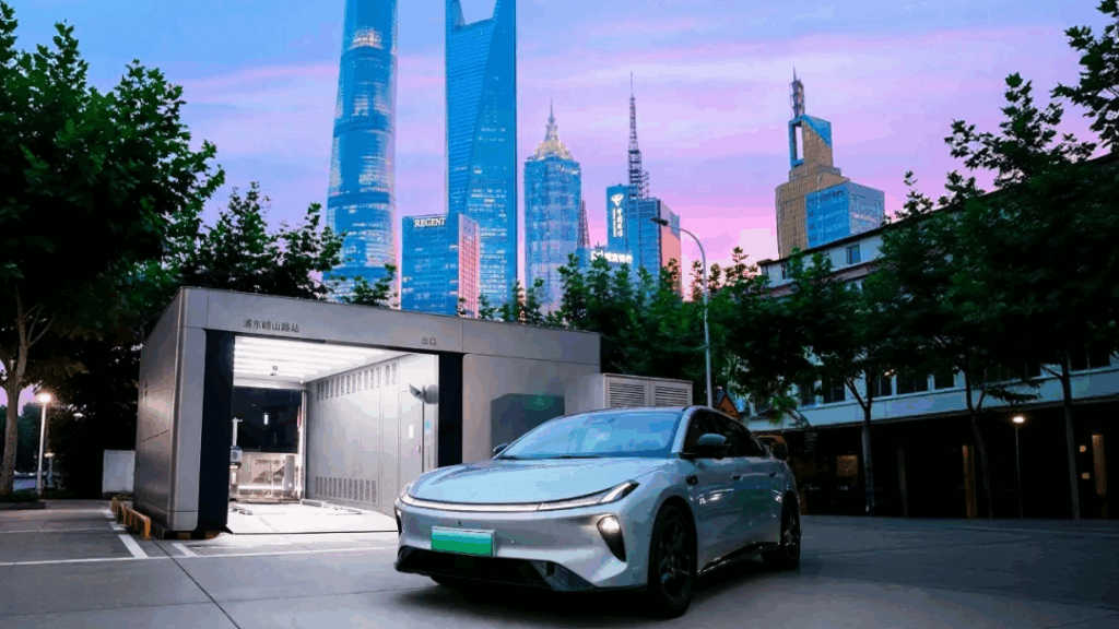 CATL и BAIC заключают стратегическое партнерство с целью выпуска 1 миллиона электромобилей с возможностью замены аккумулятора