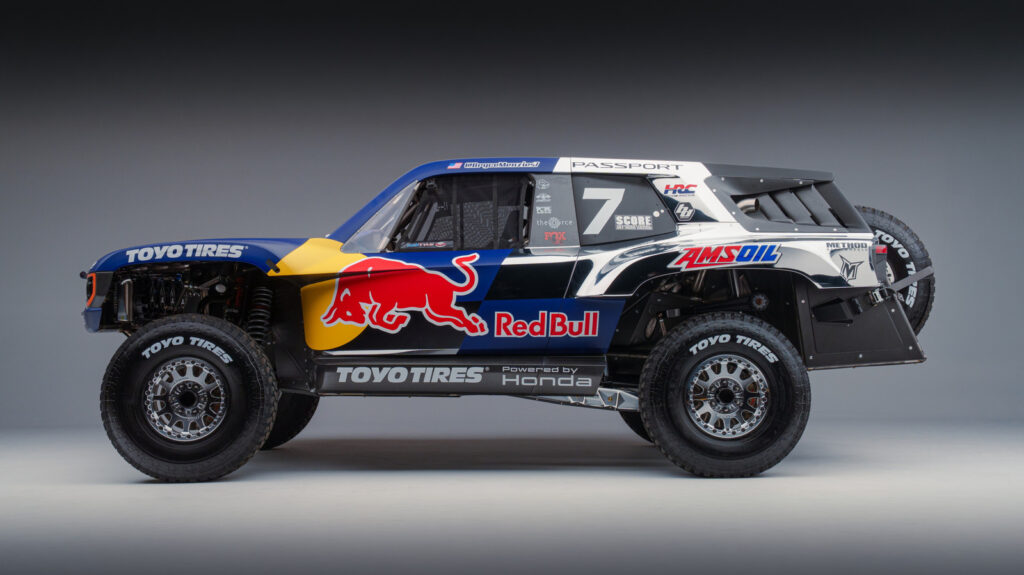 Гибридный трофи-трак Honda Passport Baja Spec