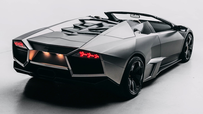 Редкий Lamborghini Reventon Roadster на аукционе
