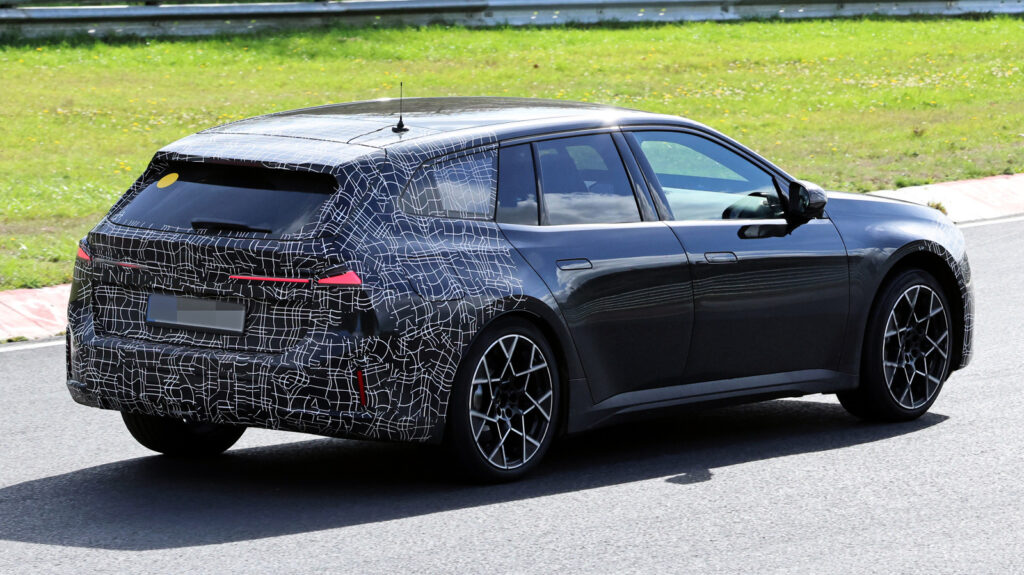 Новый BMW i3 Touring выглядит готовым к семейным делам