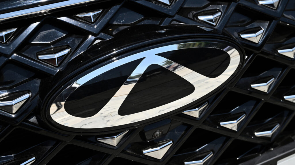 Китайская Chery рассматривает возможность партнерства с американским автопроизводителем: есть ли у Детройта еще один вариант?