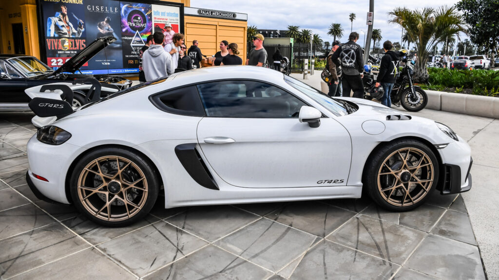 Porsche отзывает сотни автомобилей из-за риска отсоединения колес Сотни Porsche могут потерять колеса из-за дефекта