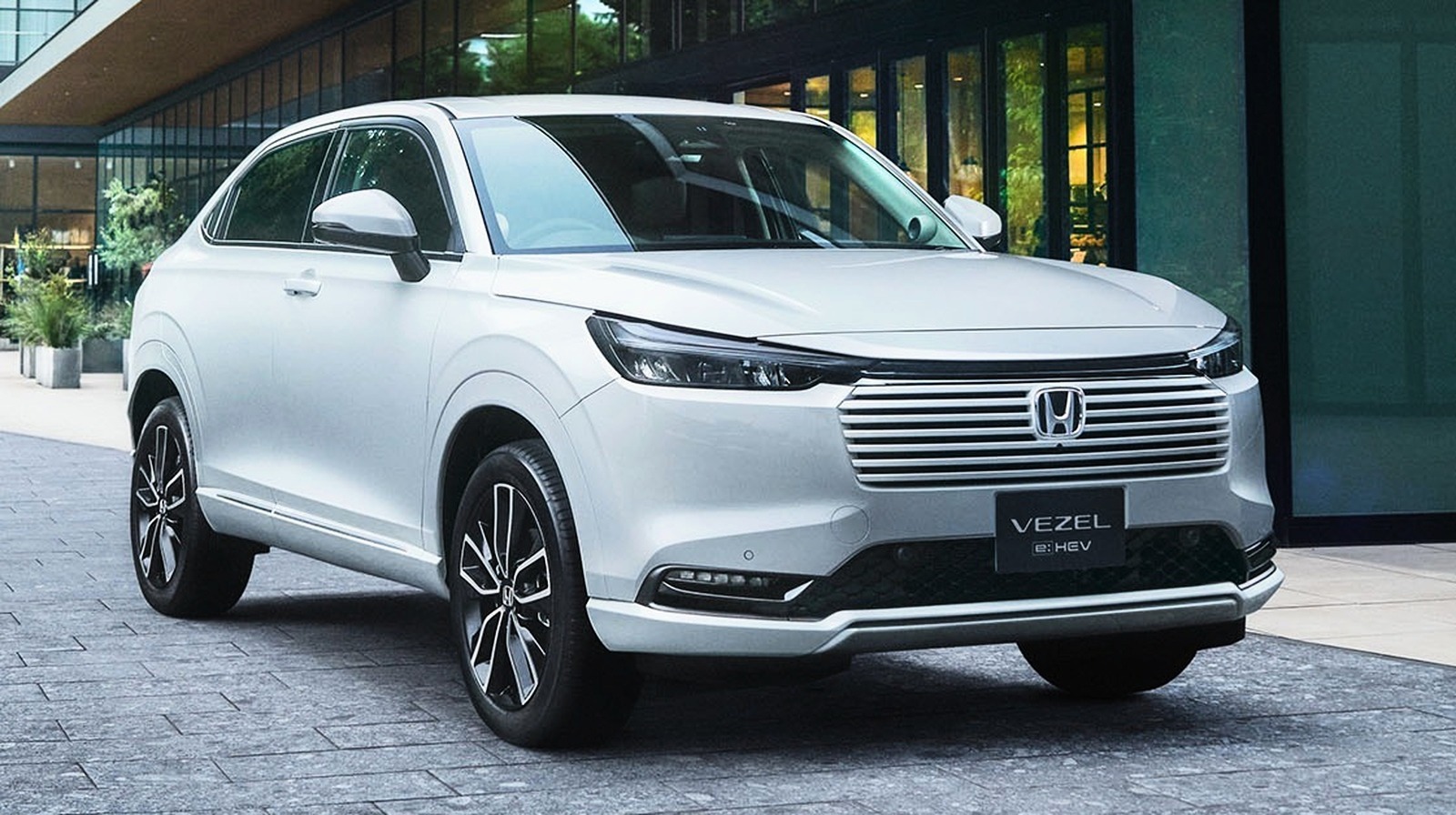2027 Honda Vezel e:HEV Z