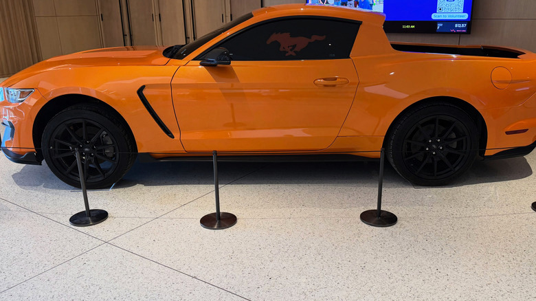 Ford Mustang Ute профиль